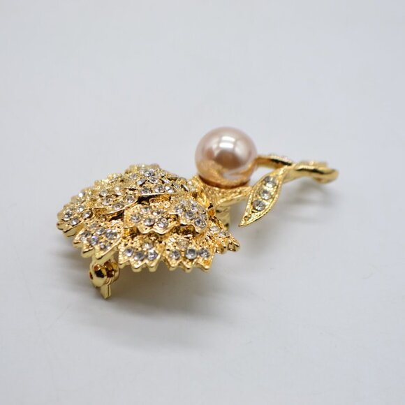 Clear rhinestone faux pearl flower pin - Picture 2 of 4
